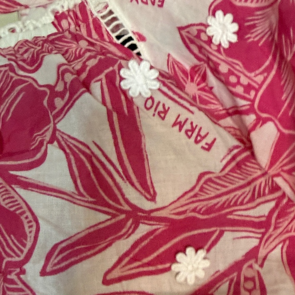FARM Rio Hot Pink & White Floral Cropped Peasant Top - Picture 4 of 9